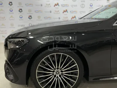 2025 مرسيدس - بنز إي 200