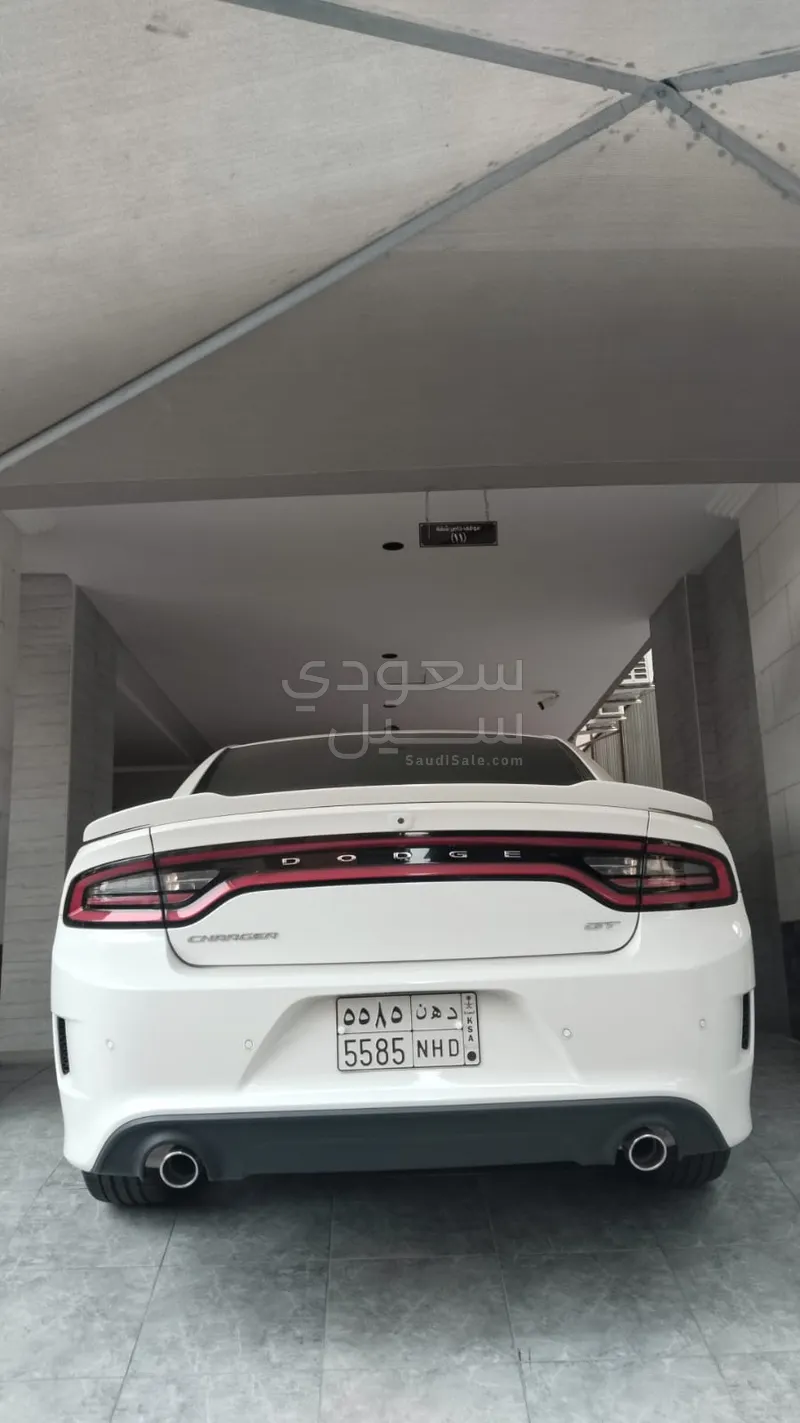 2020 دودج تشارجر جي تي