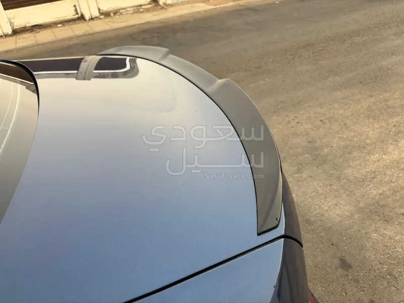 2022 بي ام دبليو الفئة الثالثة 330 أي