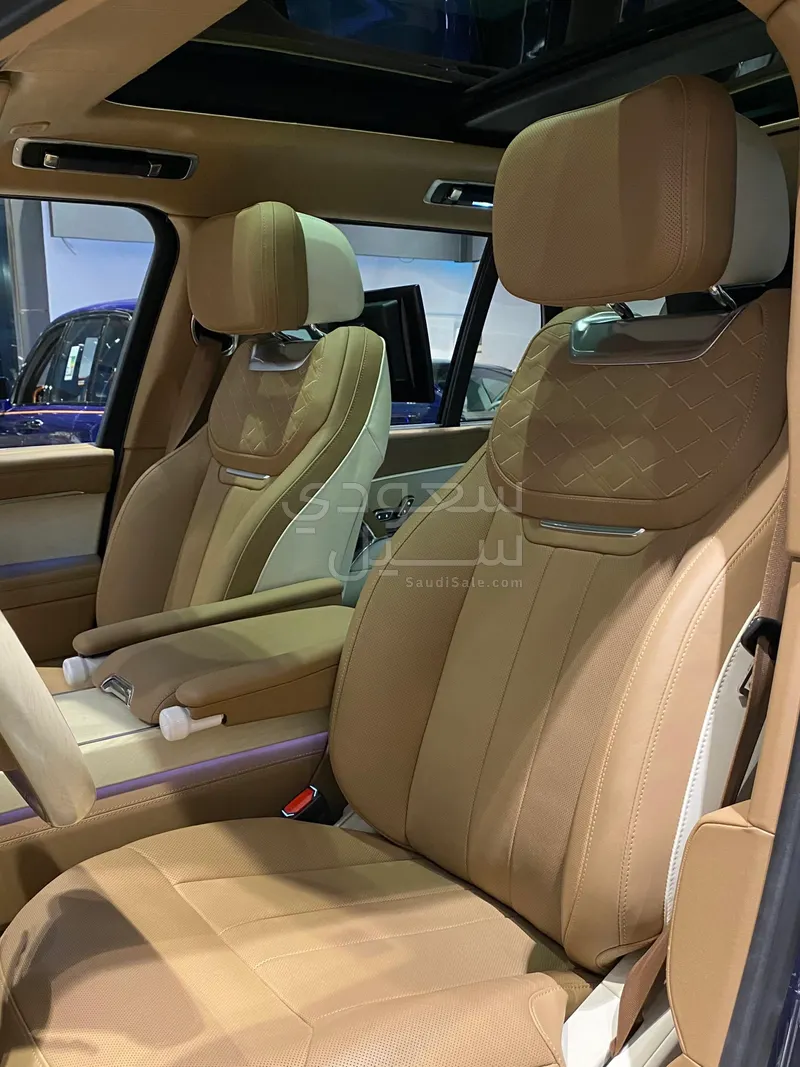 2023 Land Rover Range Rover SV Autobiography