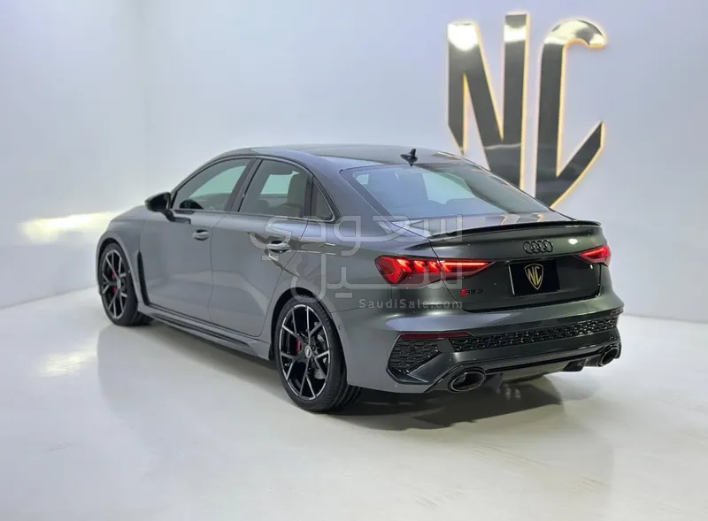 2024 اودي ار اس 3