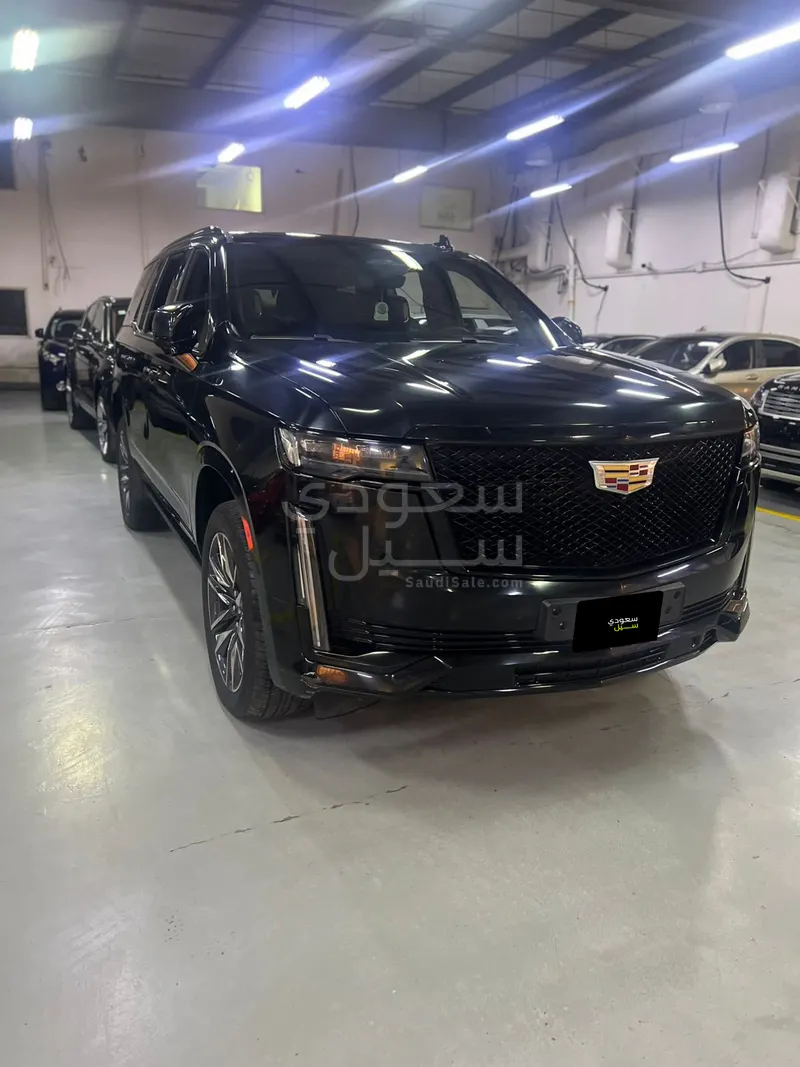 2023 Cadillac Escalade Sport