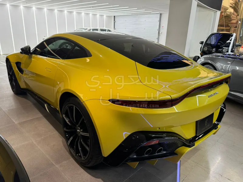 2019 Aston Martin Vantage V8