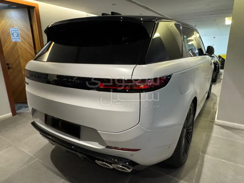 2025 Land Rover Range Rover Sport HSE