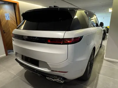 2025 Land Rover Range Rover Sport HSE