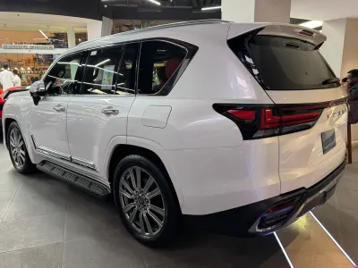 2023 Lexus LX 600 vip