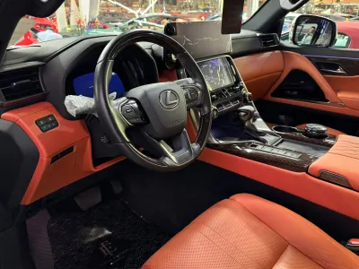 2023 Lexus LX 600 vip