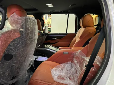 2023 Lexus LX 600 vip
