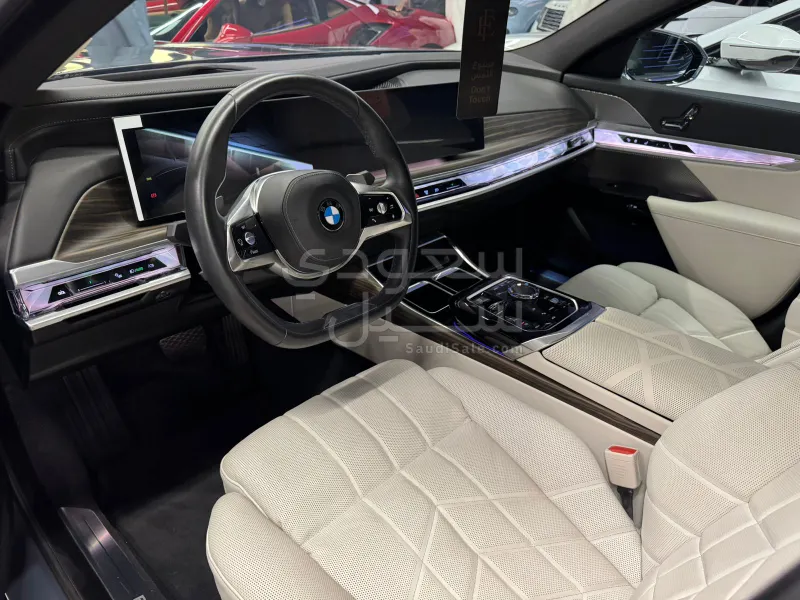 2024 BMW 7 Series 735Li