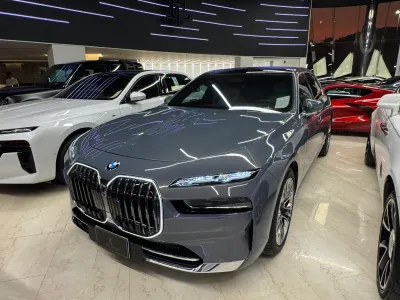2024 BMW 7 Series 735Li