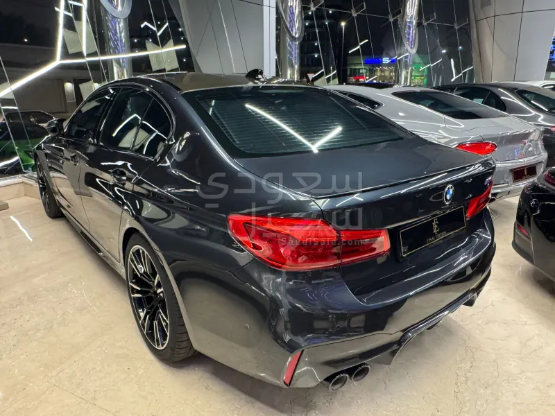 2019 BMW M Series M5