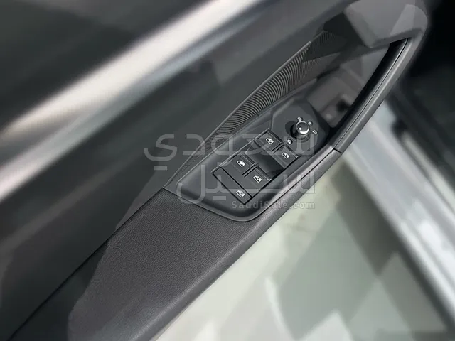 2023 اودي اي 3 30 تي اف اس اي