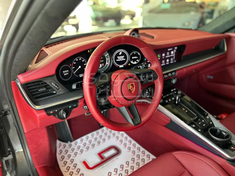 2022 بورش 911 كاريرا توربو