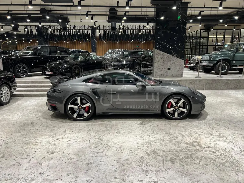 2022 بورش 911 كاريرا توربو