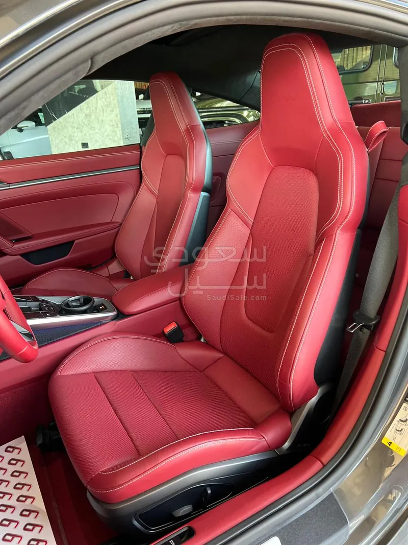 2022 بورش 911 كاريرا توربو