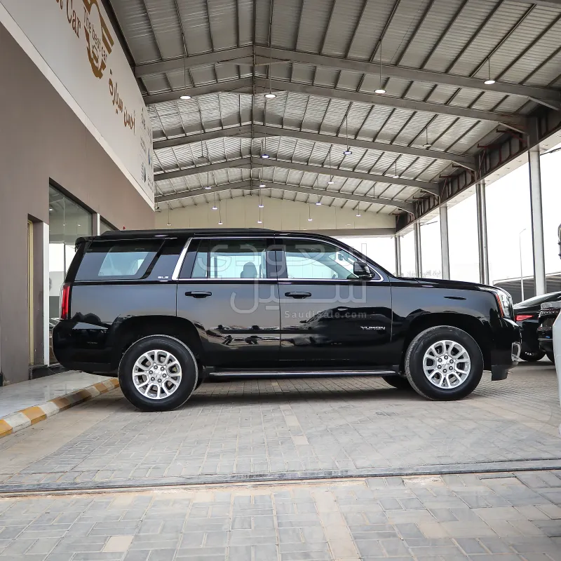 2020 GMC Yukon SLE