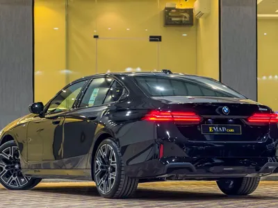 2025 BMW 5 Series 520i Mkit