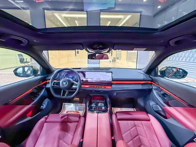 2025 BMW 5 Series 520i Mkit