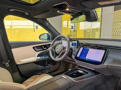 2025 Mercedes-Benz E 200