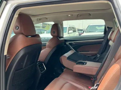 2022 Geely Azkarra Standart