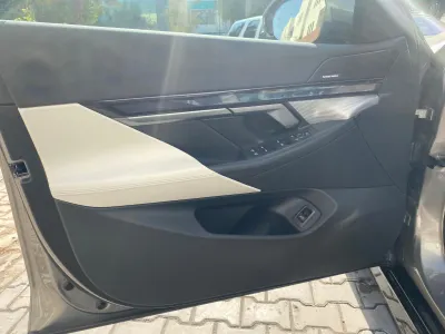 2025 BMW 5 Series 520i Mkit