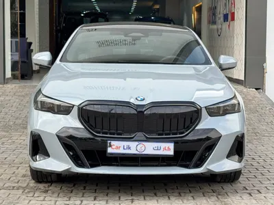 2025 BMW 5 Series 520i Mkit