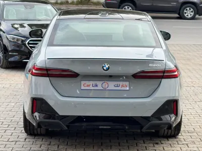 2025 BMW 5 Series 520i Mkit