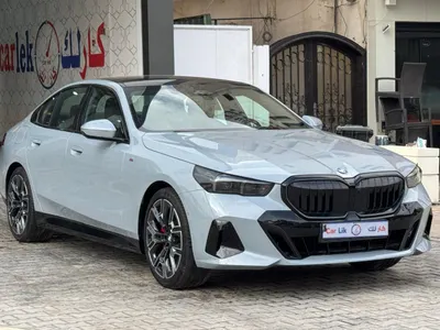 2025 BMW 5 Series 520i Mkit