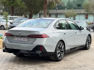 2025 BMW 5 Series 520i Mkit