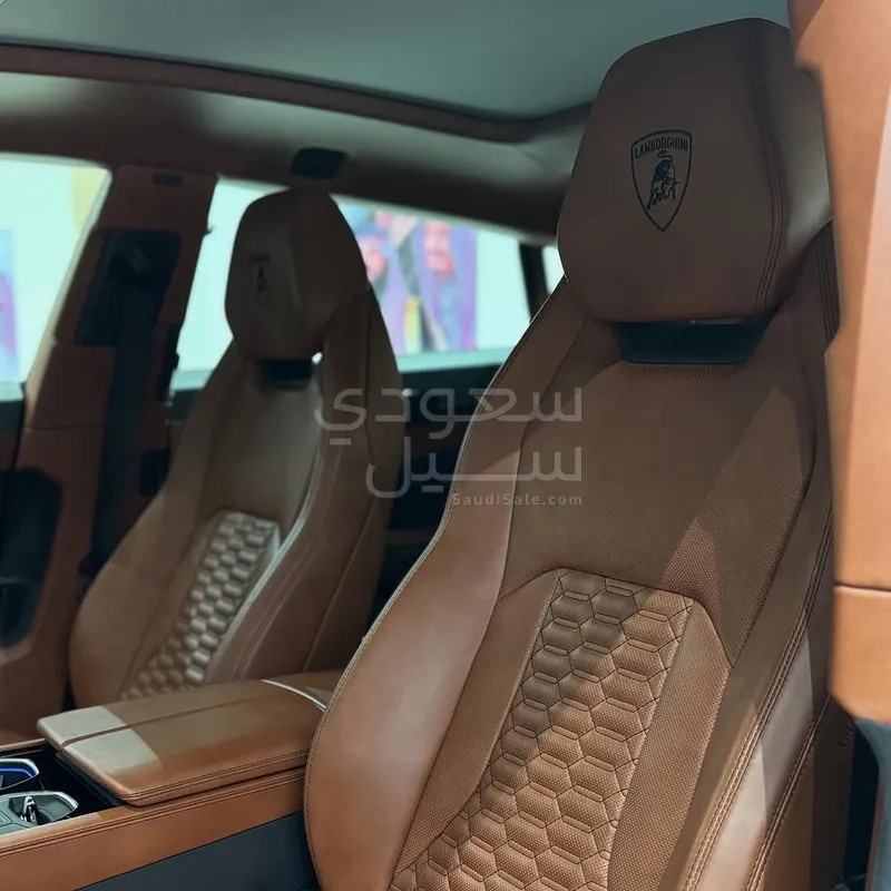 2022 Lamborghini URUS