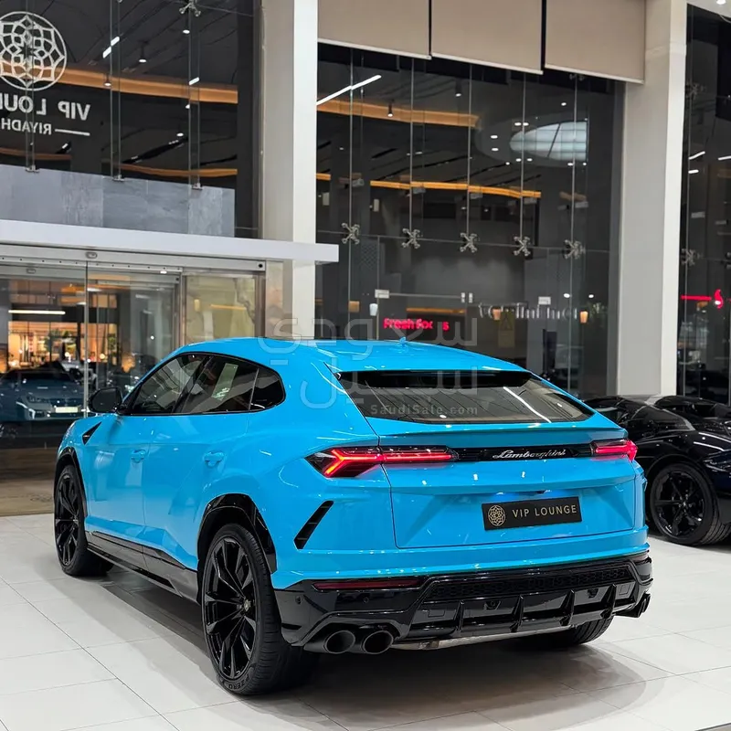 2022 Lamborghini URUS