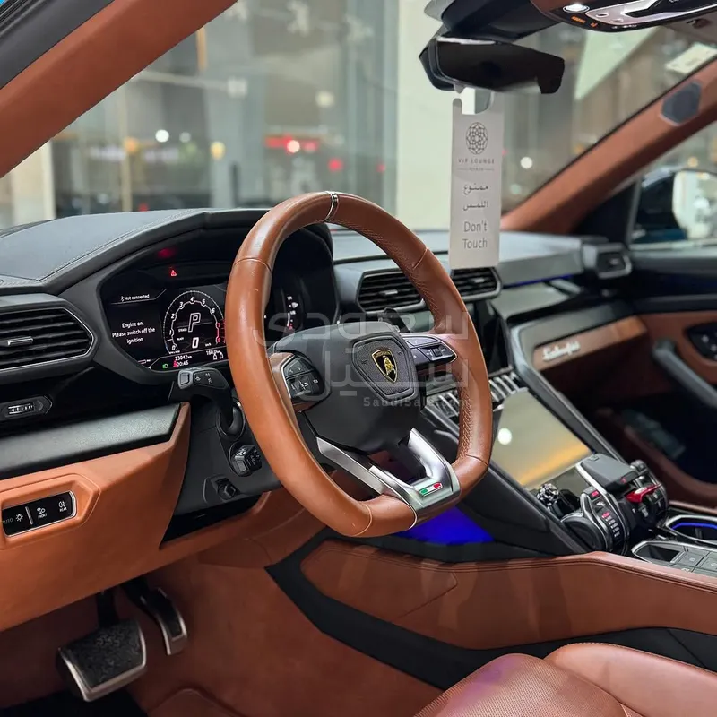 2022 Lamborghini URUS