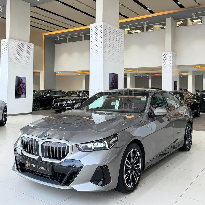 2024 BMW 5 Series 520i