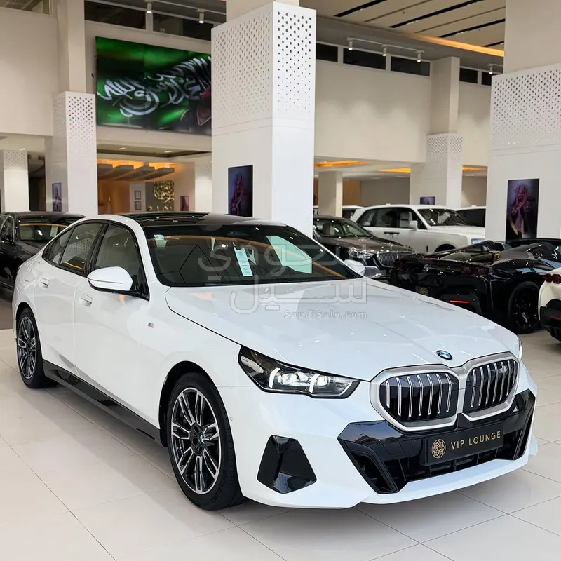 2024 BMW 5 Series 520i