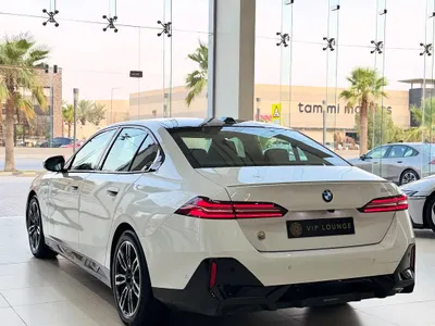 2024 BMW 5 Series 520i