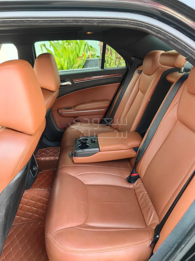 2013 Chrysler 300 C