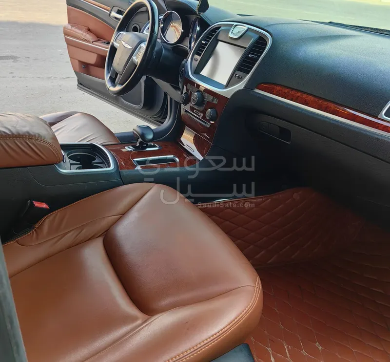 2013 Chrysler 300 C