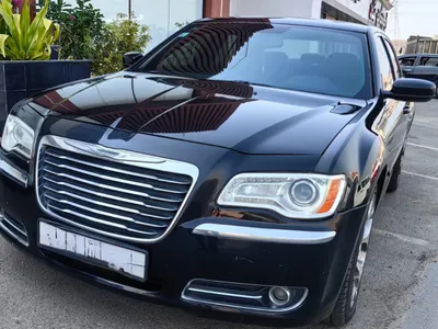 2013 كرايسلر 300 سي