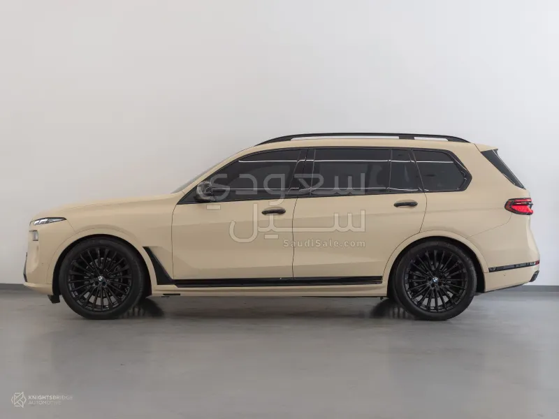 2023 BMW X Series 7