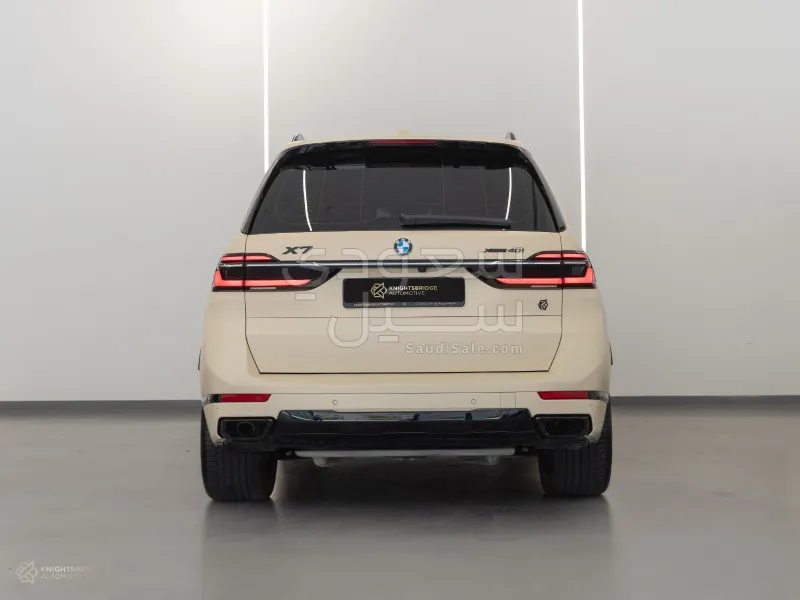 2023 BMW X Series 7