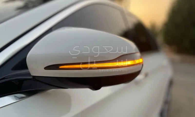 2022 مرسيدس - بنز إي 350