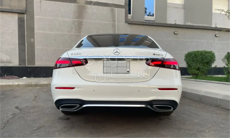 2022 مرسيدس - بنز إي 350