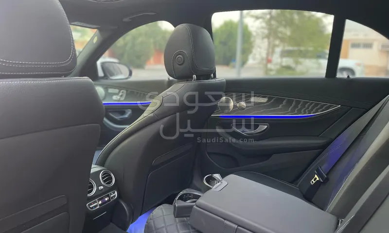 2022 مرسيدس - بنز إي 350