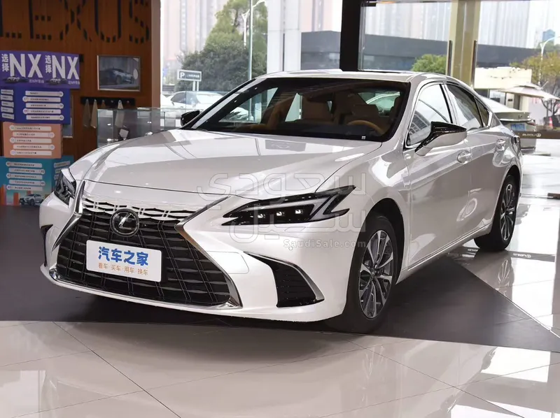 2025 Lexus ES 250