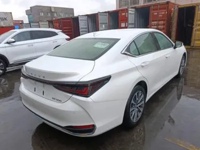 2025 Lexus ES 250
