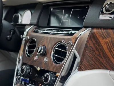 2022 Rolls-Royce Cullinan Silver Badge