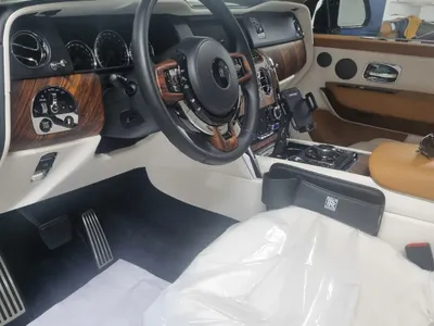 2022 Rolls-Royce Cullinan Silver Badge