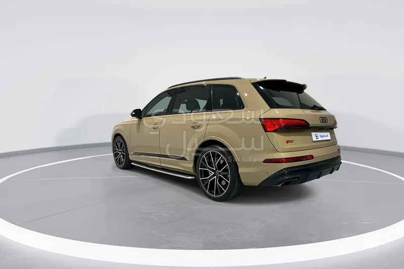 2024 Audi Q7 S line