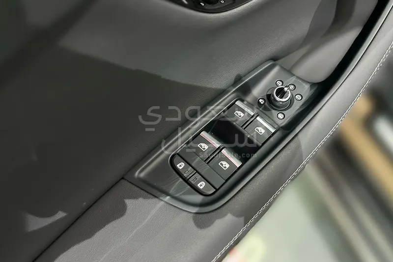 2024 Audi Q7 S line