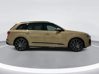 2024 Audi Q7 S line